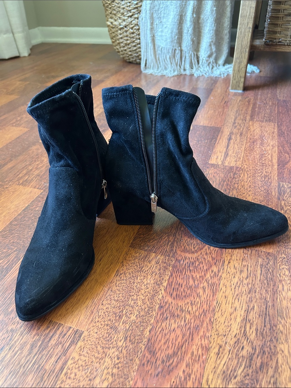 Marc Fisher Women's Black Faux Suede Block Heel Ankle Booties 7.5